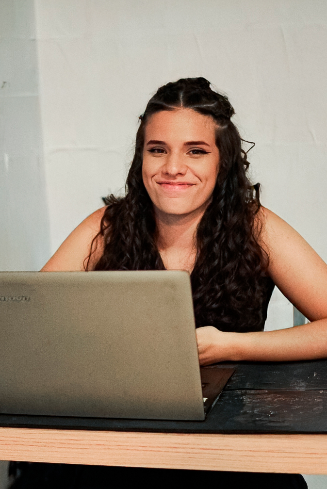 Julia - Designer UI/UX